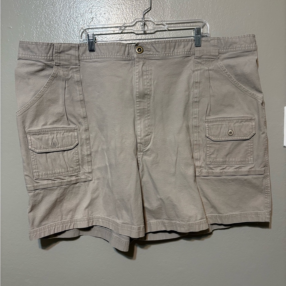 Men's Cabela’s 7 Pocket Hiker Casual Cargo Shorts in Light Khaki Size 52